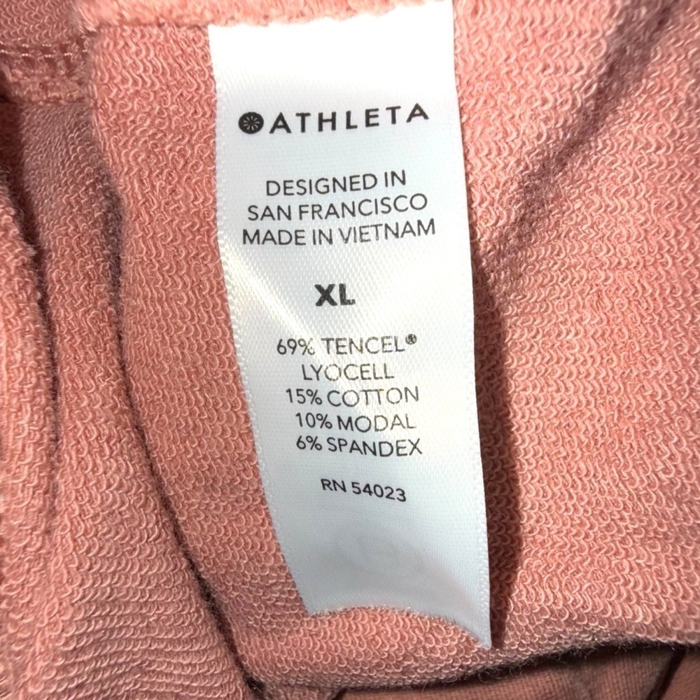 ATHLETA Balance 4” Shortie Shorts - Palmer Pink XL - Picture 6 of 9